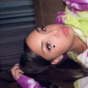 Meet your Posher, Nina